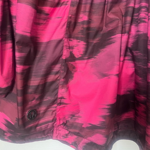 Women’s Lululemon Rain For Daze Jacket | Size 10 - Picture 10 of 14